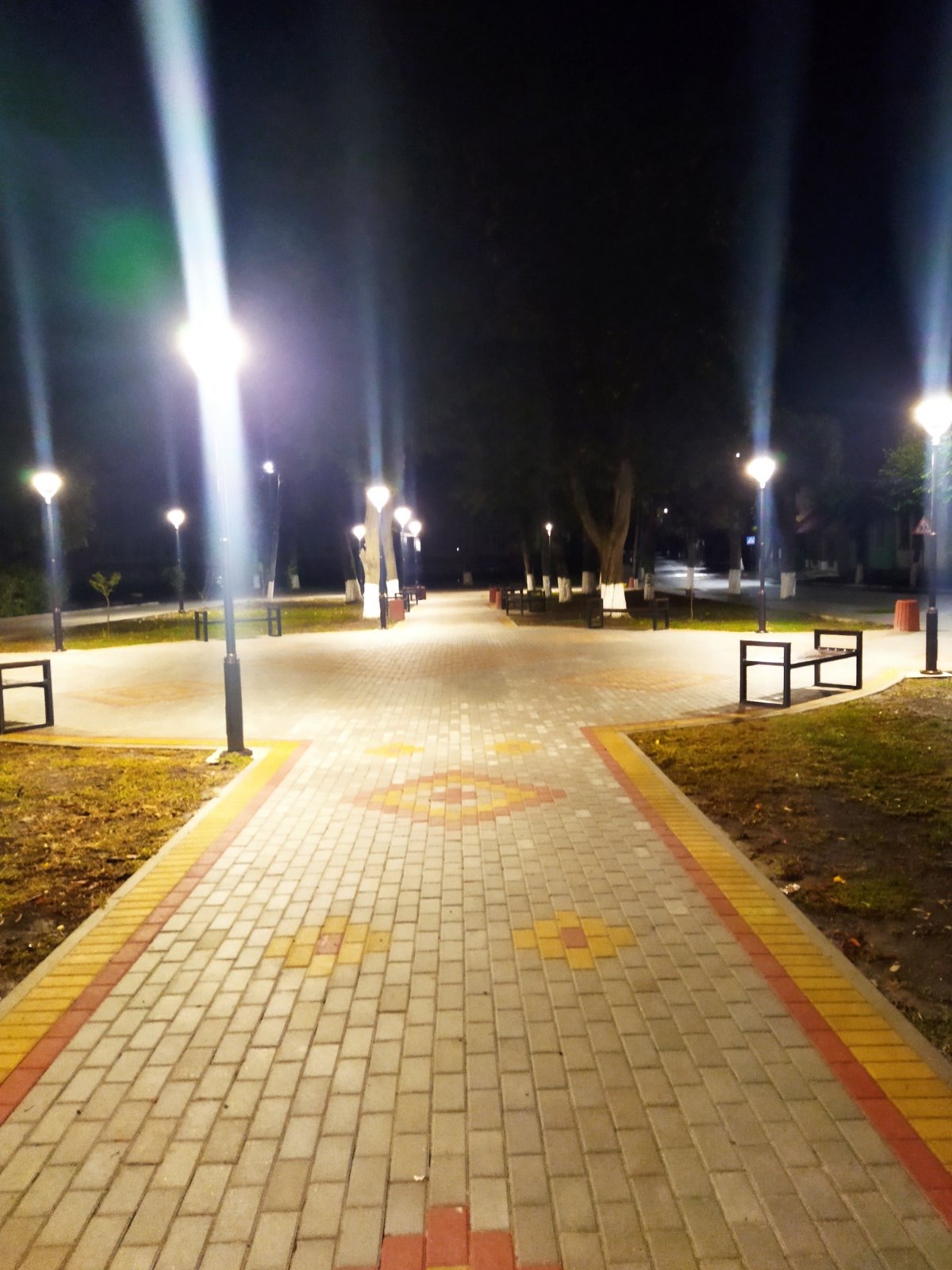 Міська площа — бруківка Брук-Буд